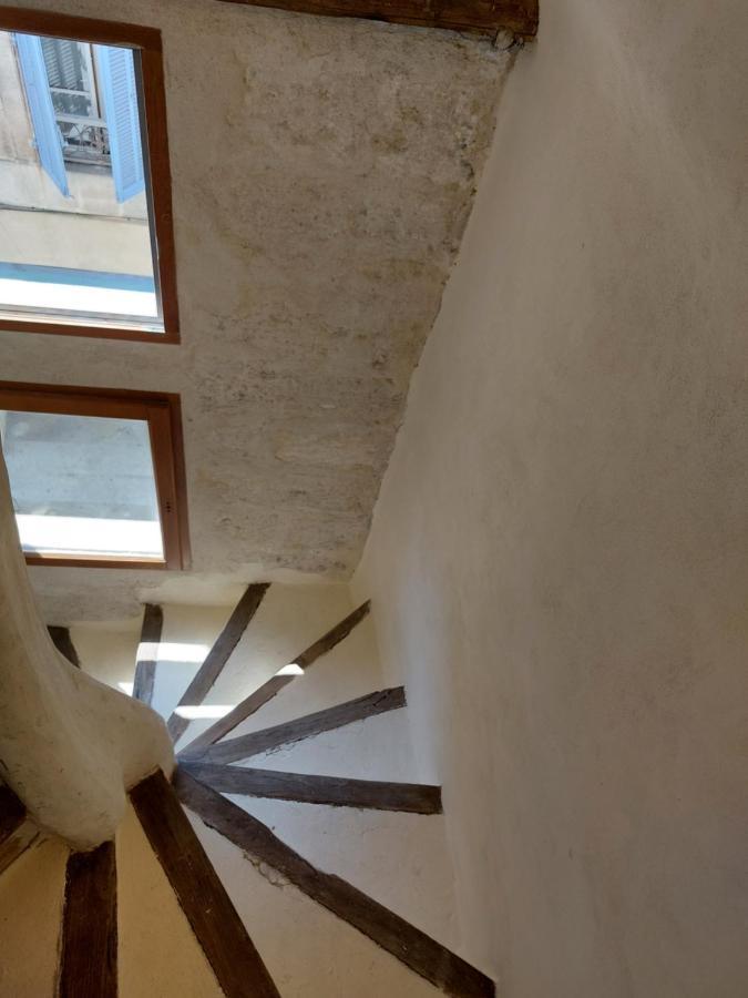אביניון Maison Intra Muros, Terrasses Avec Vue Jaccuzzi Et Garage מראה חיצוני תמונה