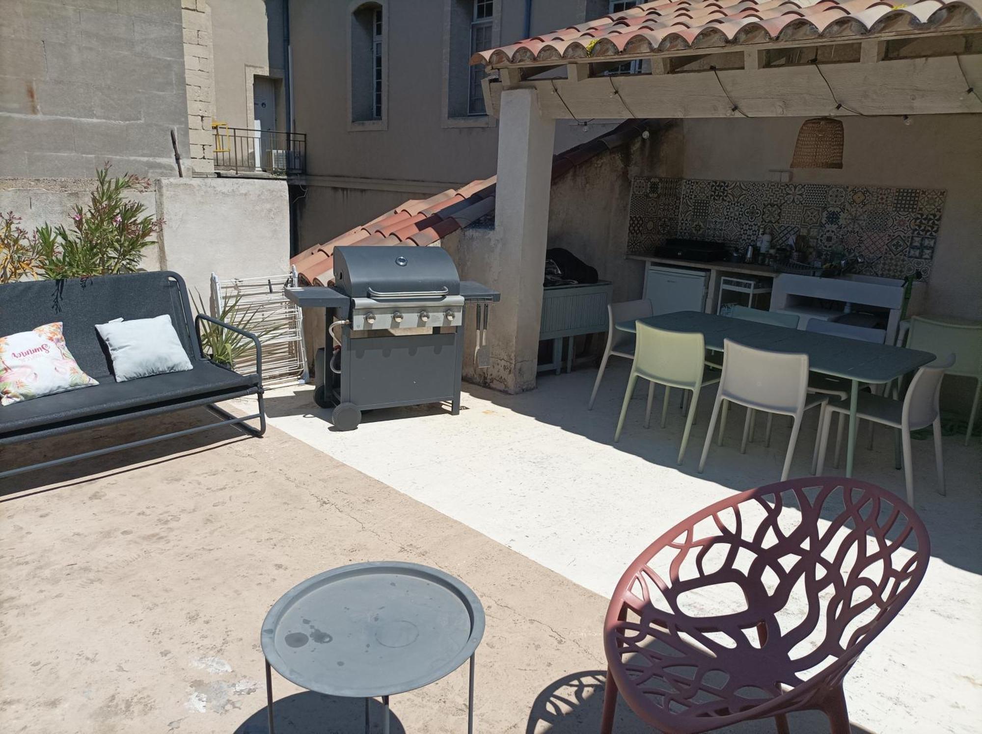 אביניון Maison Intra Muros, Terrasses Avec Vue Jaccuzzi Et Garage חדר תמונה